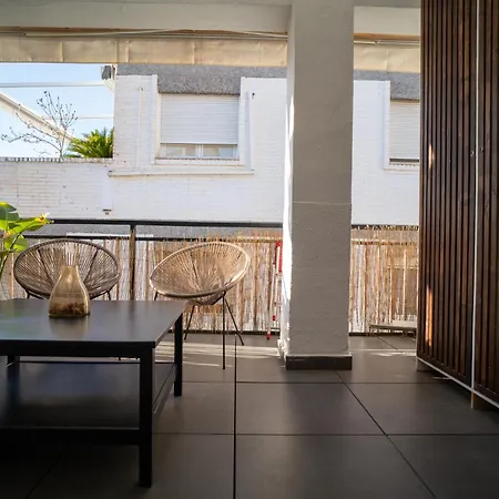 Piso Moderno Y Tranquilo En El Centro Con Terraza * Granada