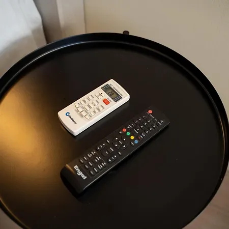 Piso Moderno Y Tranquilo En El Centro Con Terraza Apartament *